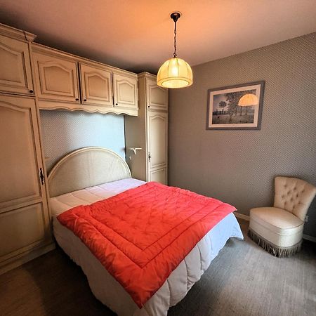 Appartement T2 Avec Balcon Et Vue Mer, 1Er Etage, Ascenseur, Tv, Cuisine Equipee - Fr-1-197-466 Les Sables-dʼOlonne Exterior foto