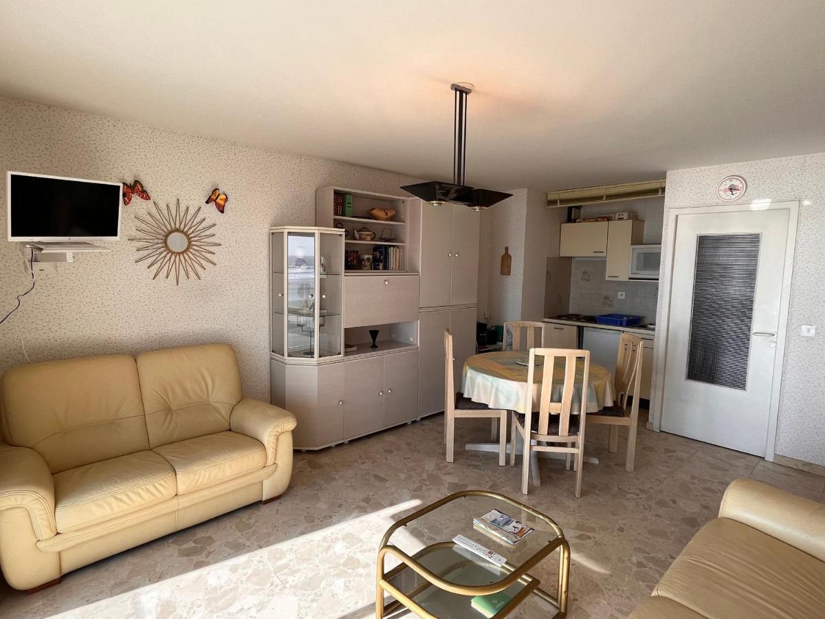 Appartement T2 Avec Balcon Et Vue Mer, 1Er Etage, Ascenseur, Tv, Cuisine Equipee - Fr-1-197-466 Les Sables-dʼOlonne Exterior foto